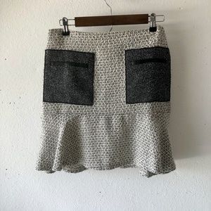 ANN TAYLOR BLACK AND LIGHT GREY SKIRT SIZE 8